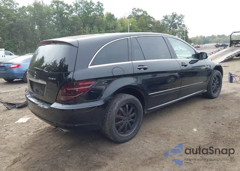 2006 Mercedes-Benz R 500 4Matic z USA, uszkodzony, nr VIN 4JGCB75E96A023571